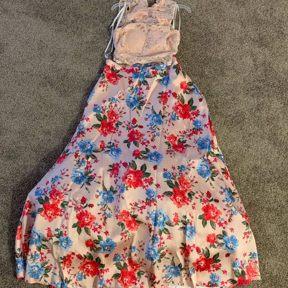 Prom dress with pockets.